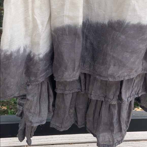 Tempo Paris Long Sleeve Tiered Ombré Blouse - Picture 5 of 6